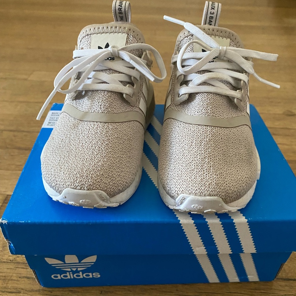 ADIDAS NMD_R1  ELI (Size Toddler 6k )